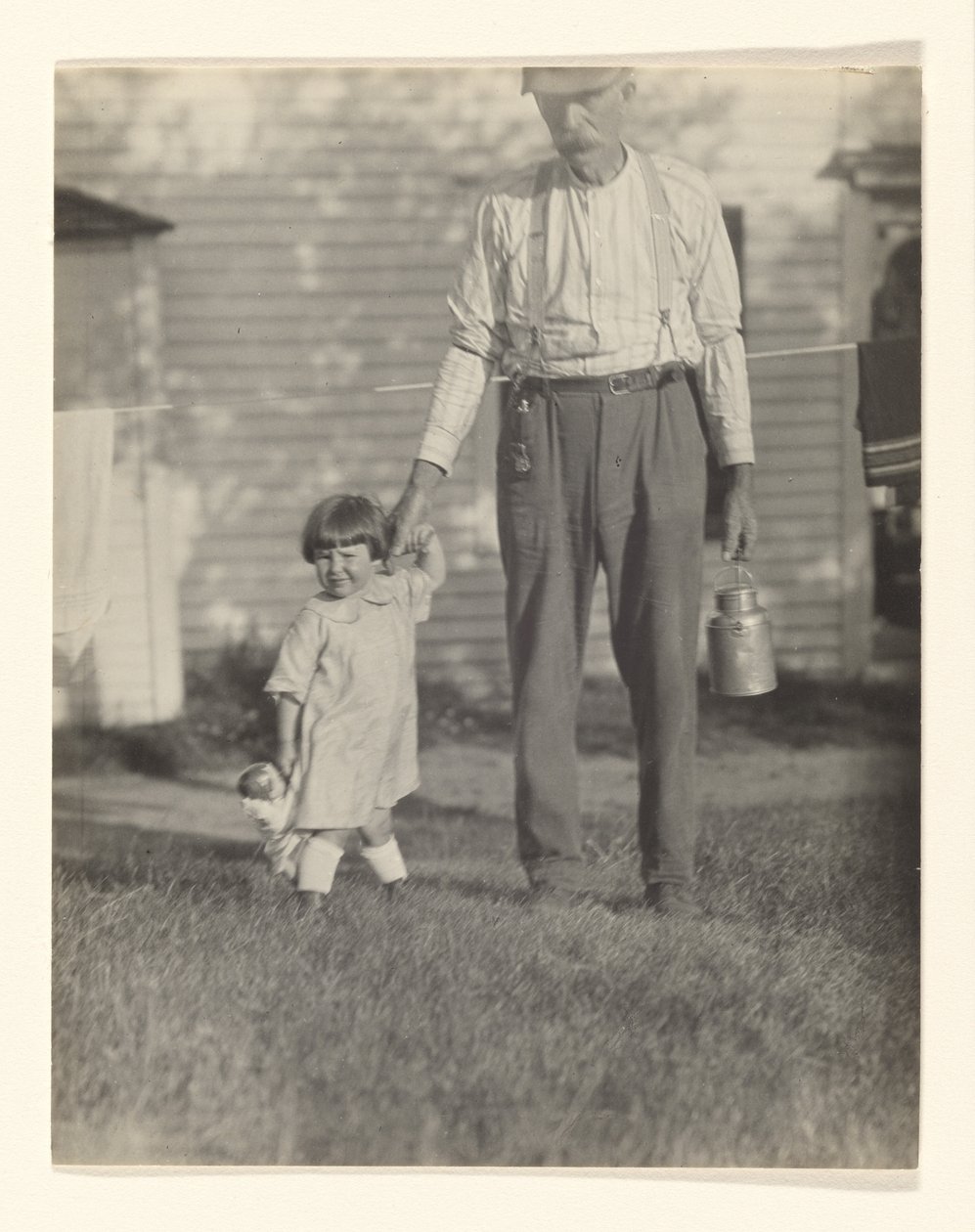 [Yvonne Boursault  Fred Varnum, Lake George] door Alfred Stieglitz