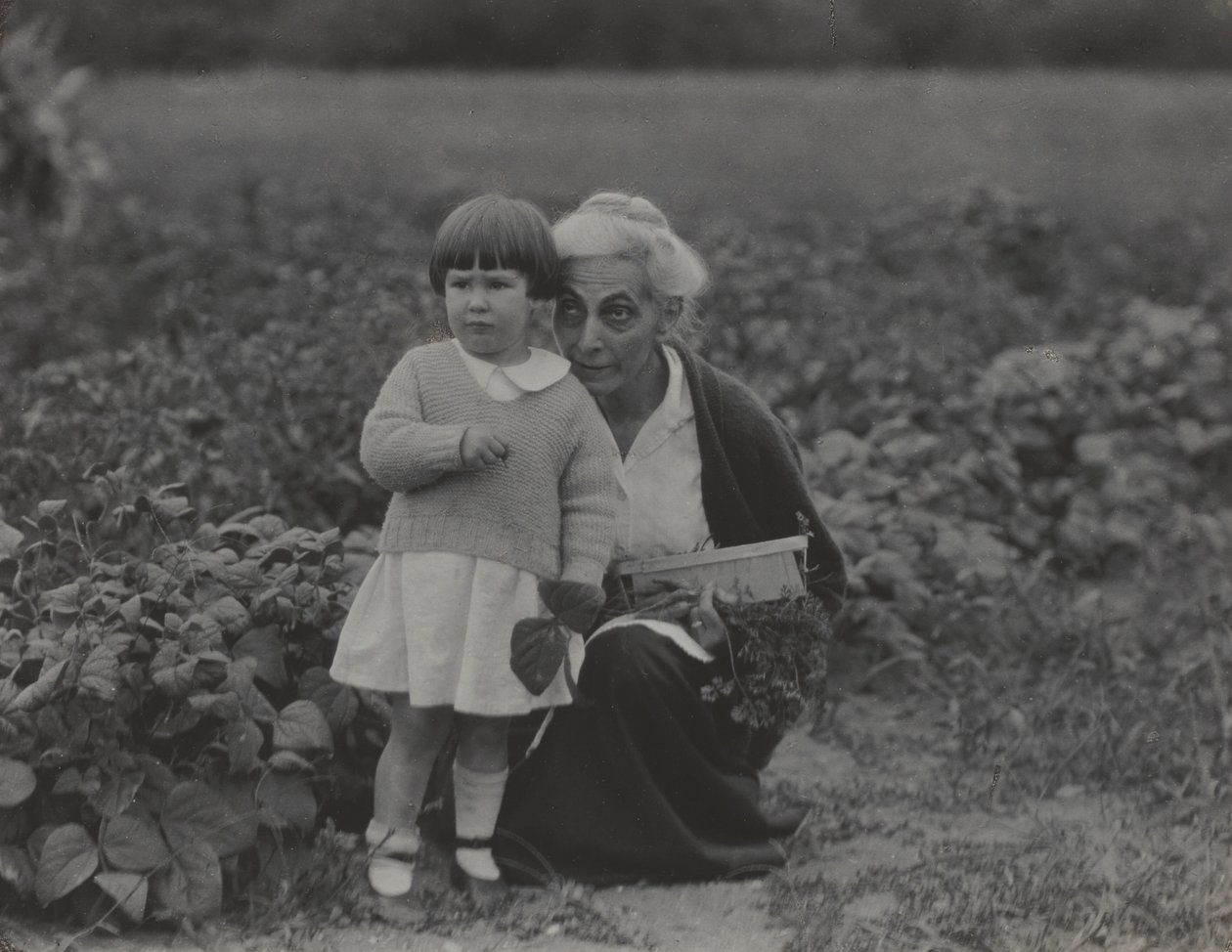 Yvonne Boursault en Katherine Herzig door Alfred Stieglitz