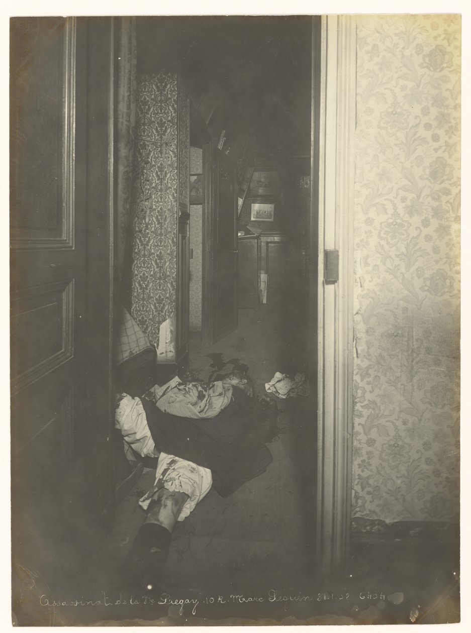Ontdekking van het lijk door Alphonse Bertillon