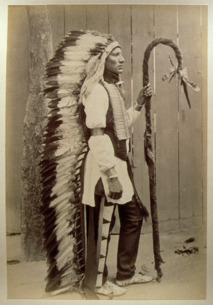 Portret van een Native American uit Buffalo Bills Wild West, 1889 door American Photographer