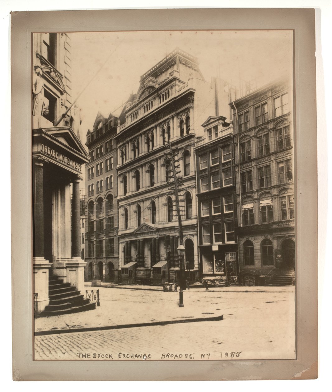De beurs op Broad Street, 1885 door American Photographer