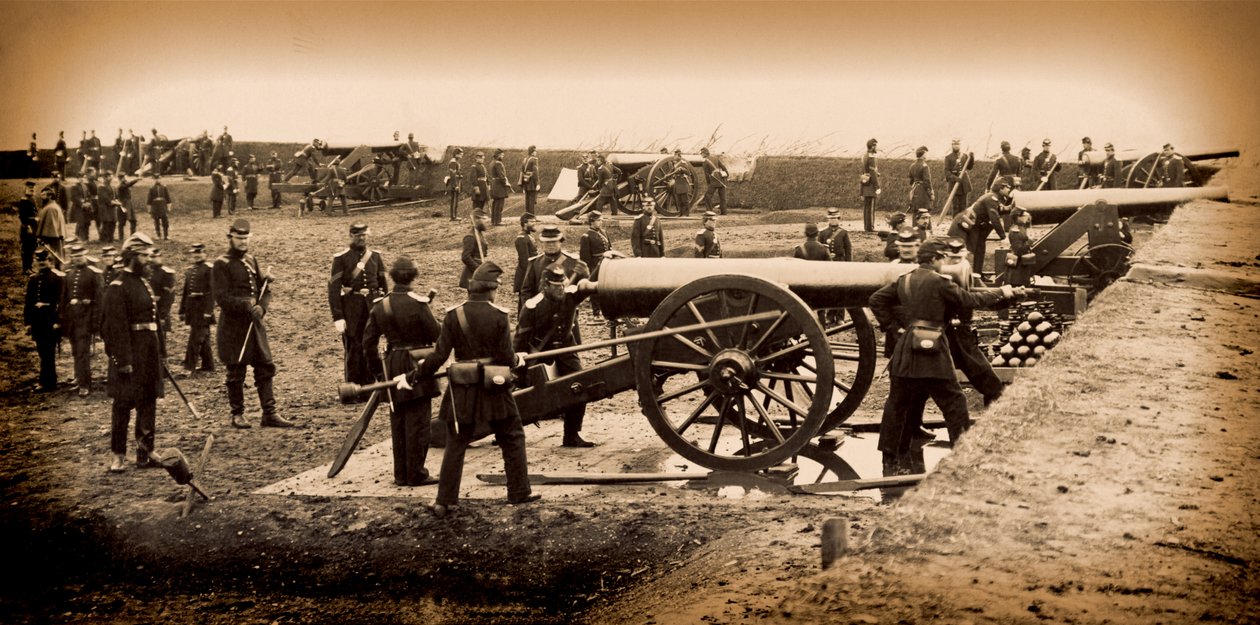 1st Connecticut Heavy Artillery bemant kanonnen in Fort Richardson, eind 1861 door American Photographer