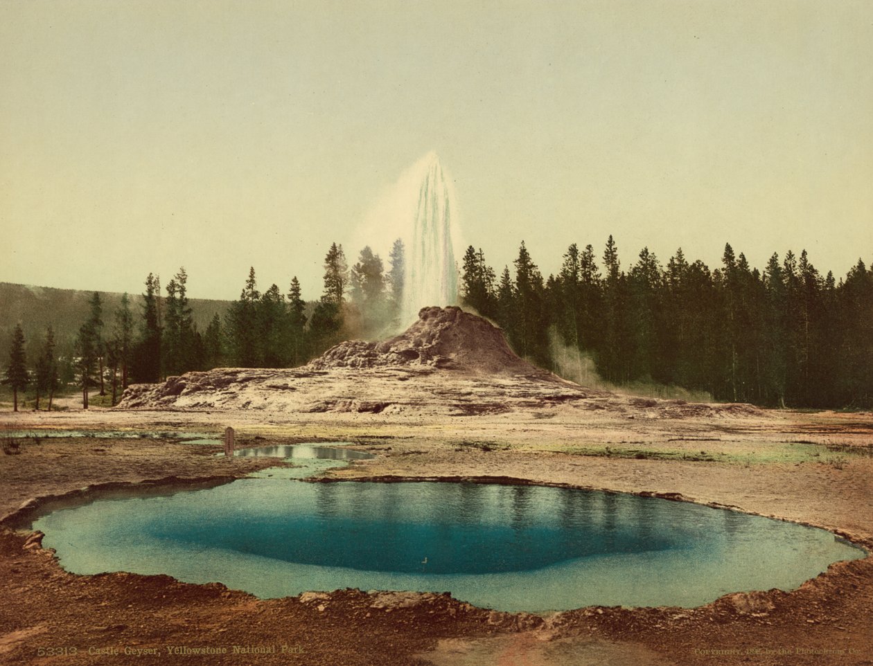 Castle Geyser, Yellowstone National Park, c.1898 door American Photographer