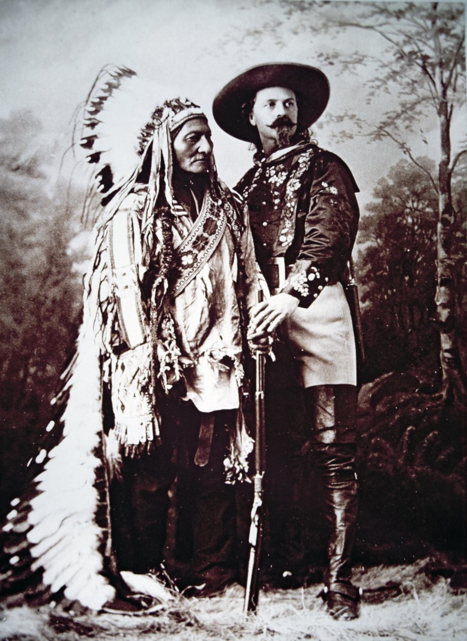 Chief Sitting Bull (1831-90) op tournee met Buffalo Bill Cody (1846-1917) en zijn Wild West Show door American Photographer