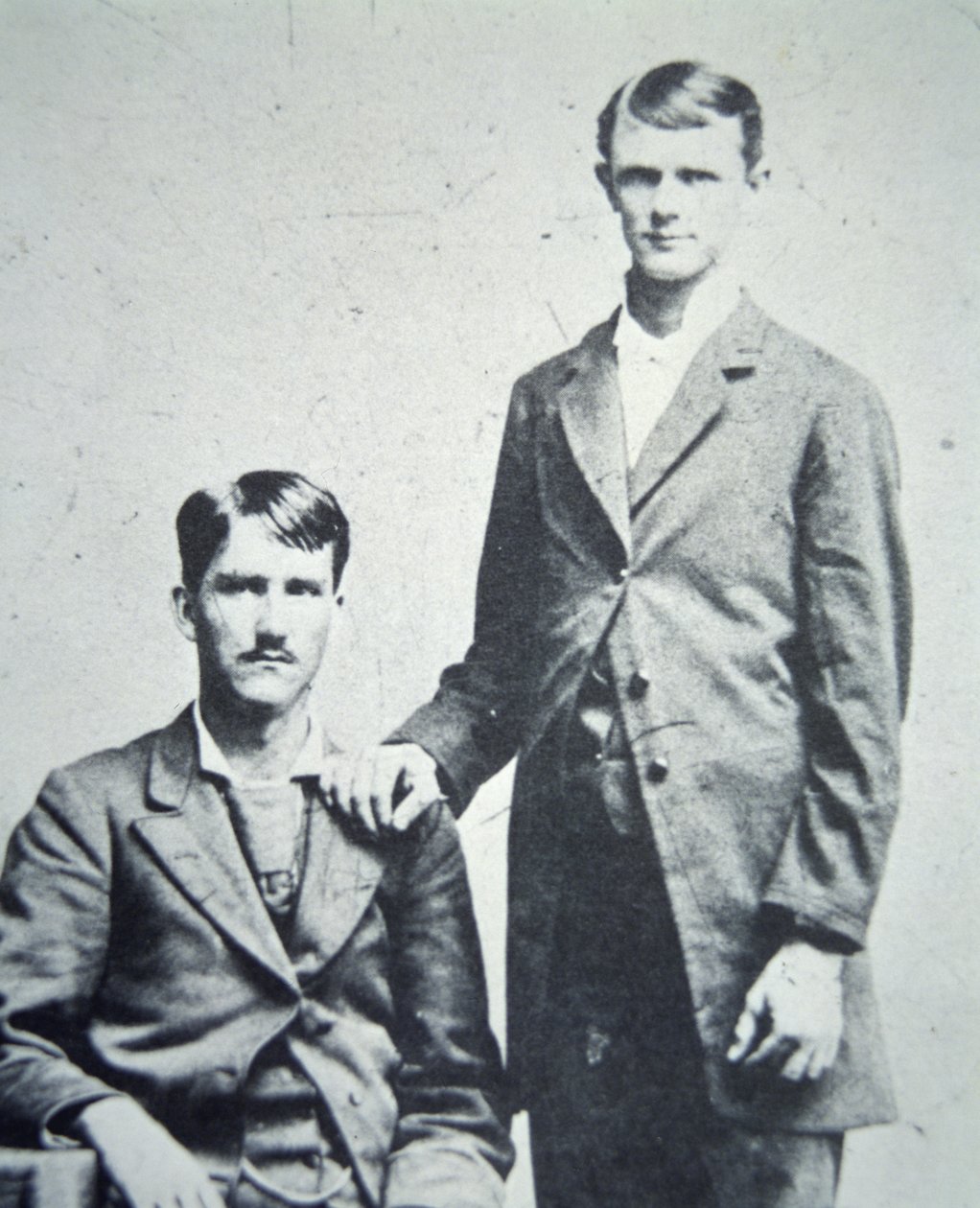 Frank (1843-1915) en Jesse James (1847-82) ca. 1870 door American Photographer
