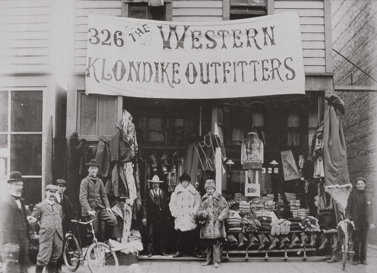 Klondike Outfitters winkel, Cordova Street, Vancouver 1897 door American Photographer