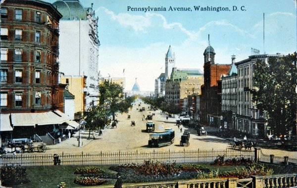 Pennsylvania Avenue, Washington D.C, ca. 1910 door American Photographer