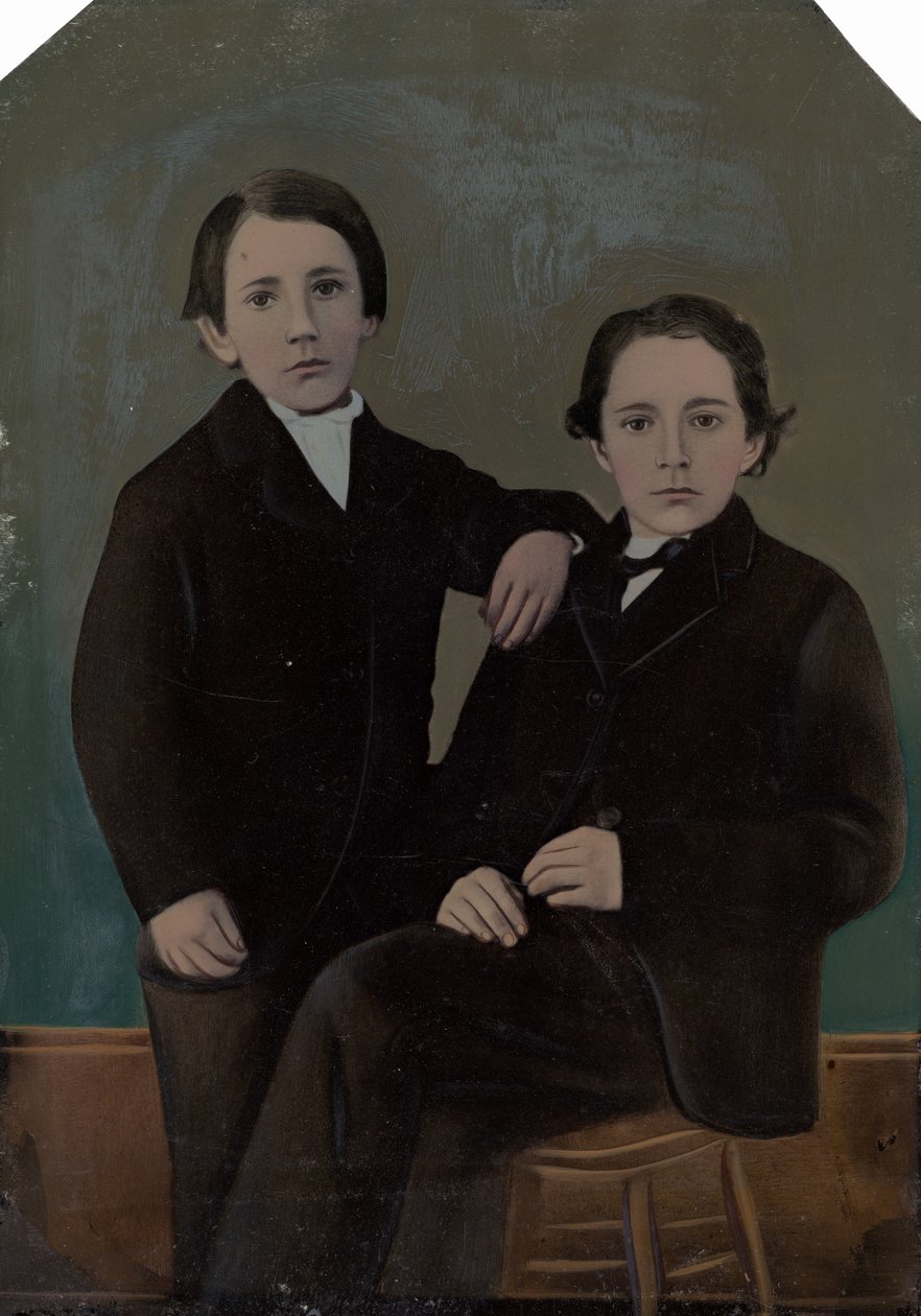 Portret van twee jongens,c. 1870 (foto) door American Photographer