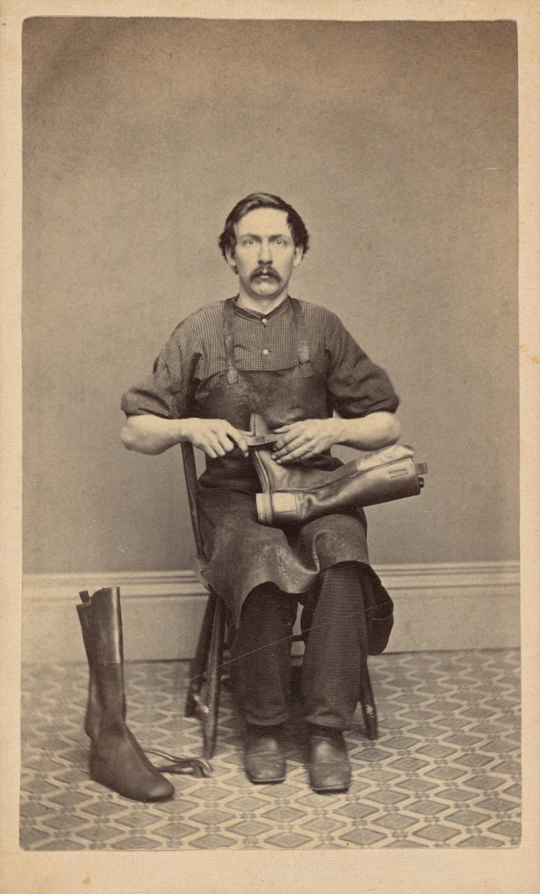 Portret van een schoenmaker,c. 1863 (foto) door American Photographer