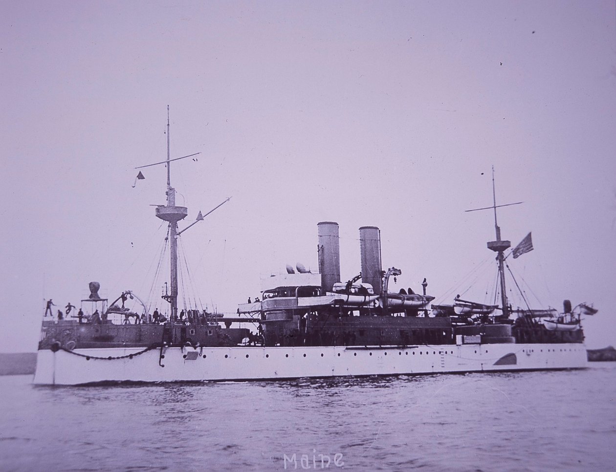 USS Maine, later gezonken in de haven van Havana door American Photographer