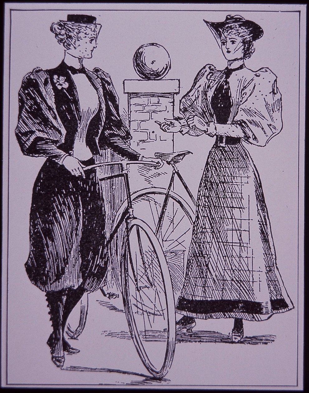 Vrouwelijke fietskostuum, meisje in pofbroek, New York, VS door American School