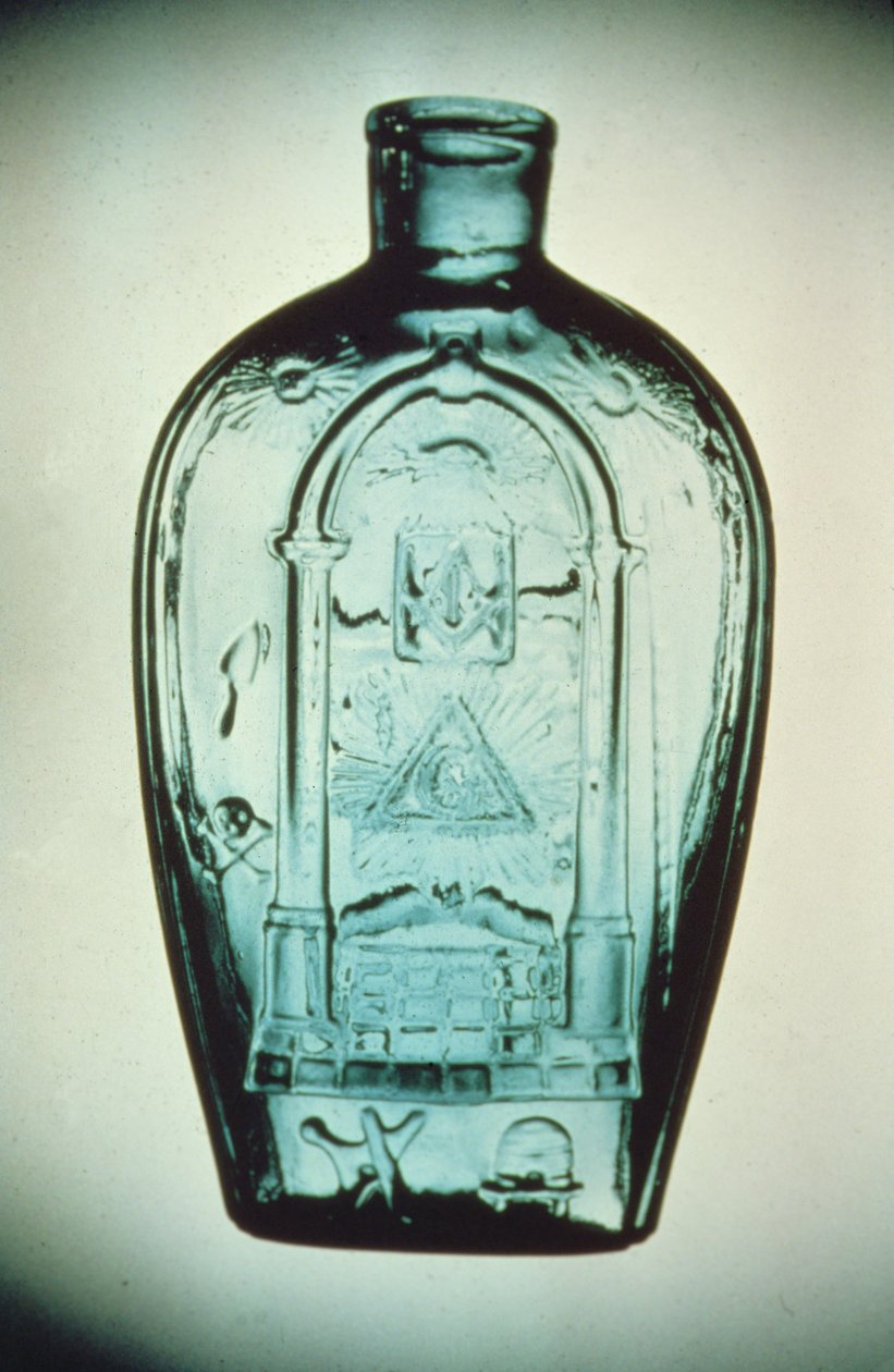Mould-blown vrijmetselaarsfles, Keene (Marlboro St.) Glaswerken, c.1815-17 door American School
