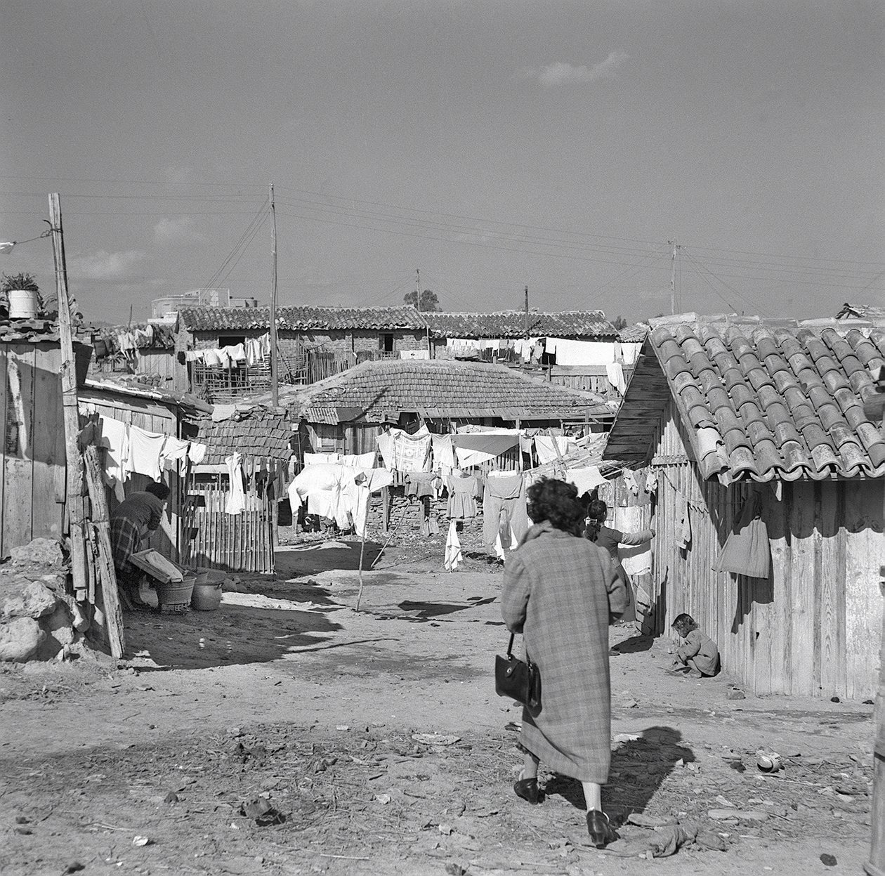 EEN MANIER OM SHANGHAI IN TE DELEN door Ando Gilardi