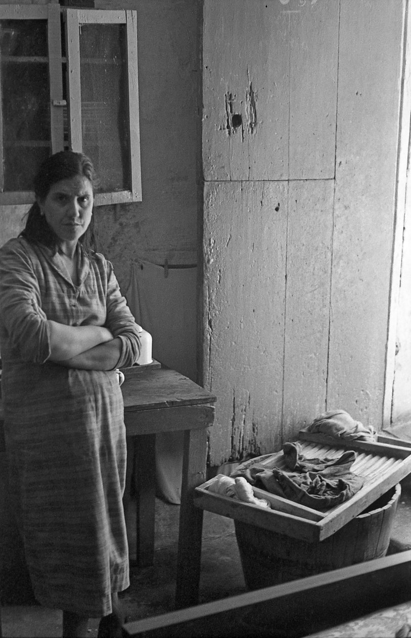 CROTONE - DE TOEKOMST VAN KINDEREN door Ando Gilardi