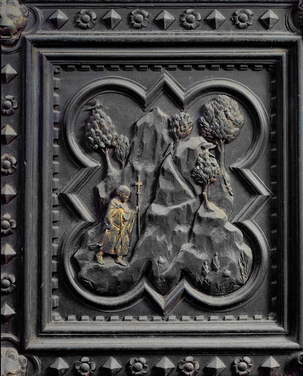 Sint Johannes de Doper als jongen in de woestijn, zesde paneel van de zuidelijke deuren van het Baptisterium van San Giovanni, 1336 door Andrea Pisano
