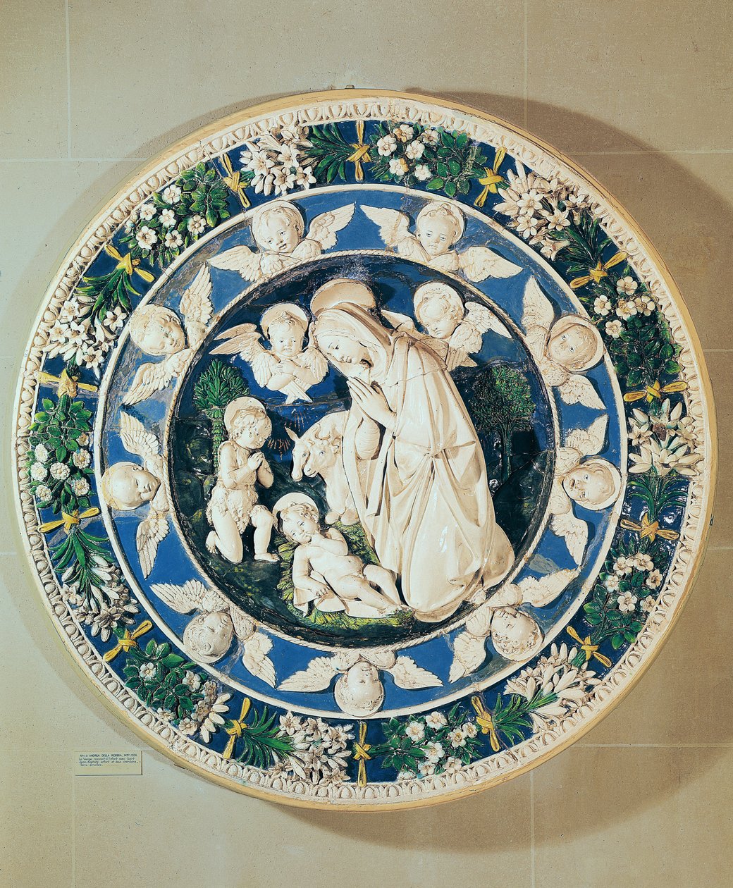 Aanbidding van de Maagd met Sint Jan de Doper en Twee Cherubs door Andrea Della Robbia