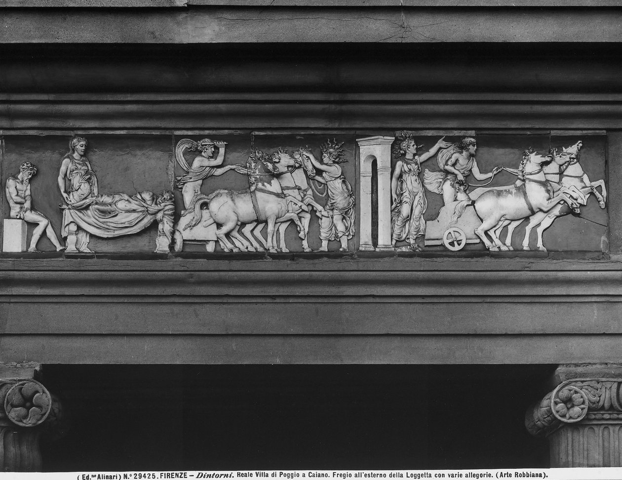 Dood en de Zonnewagen, detail van de geglazuurde terracotta fries op de pronaos van de Villa di Poggio a Caiano, Prato door Andrea and Bertoldo di Giovanni (c.1420 91) Sansovino