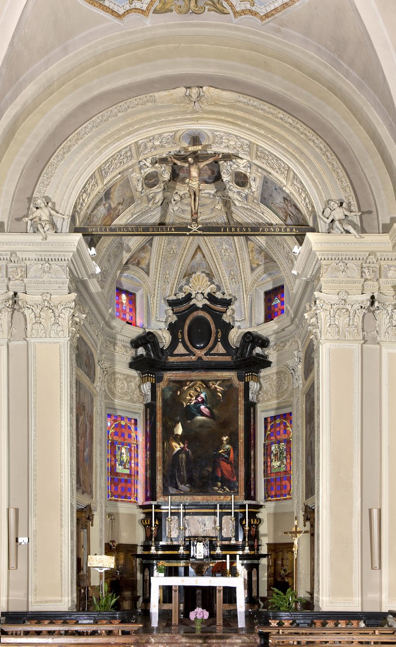 Zicht op het priesterkoor, Kerk van Santi Nazaro e Celso, Brienno, Como, Lombardije, Italië door Andrea de Passeri