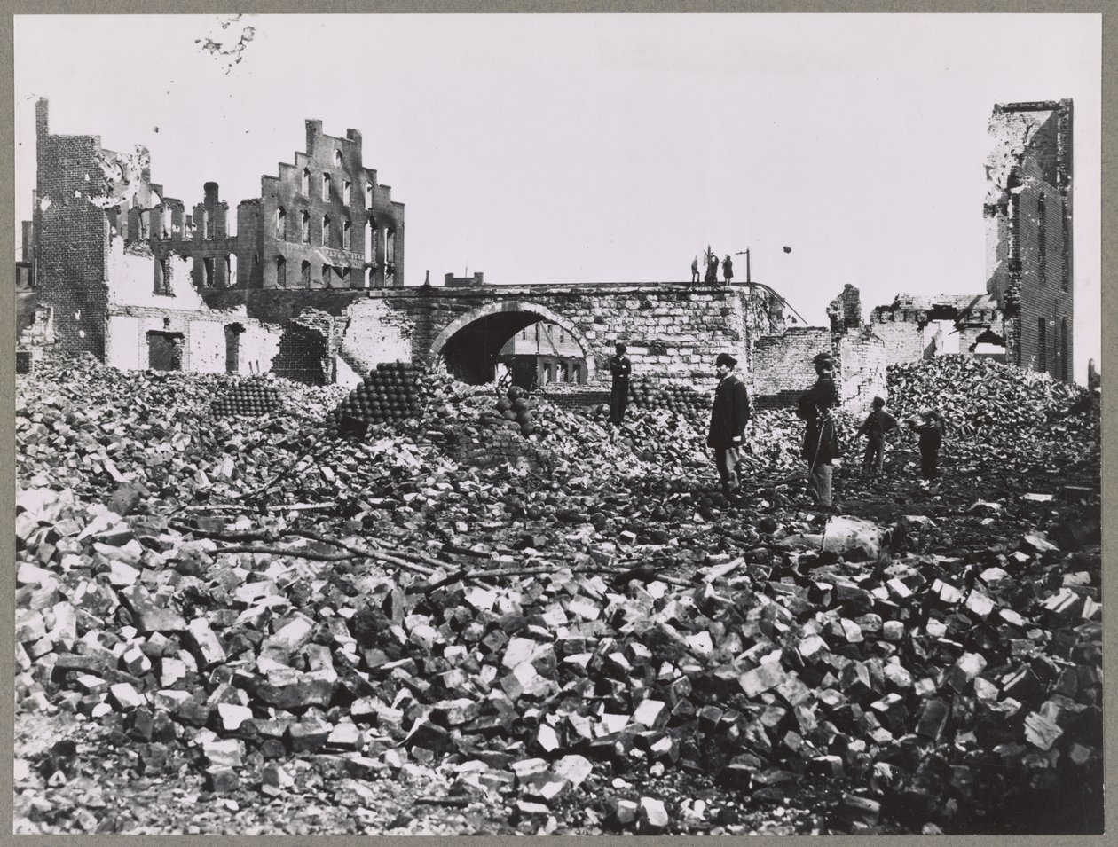 De ruïnes van Richmond, Virginia, 1865 door Andrew Joseph Russell
