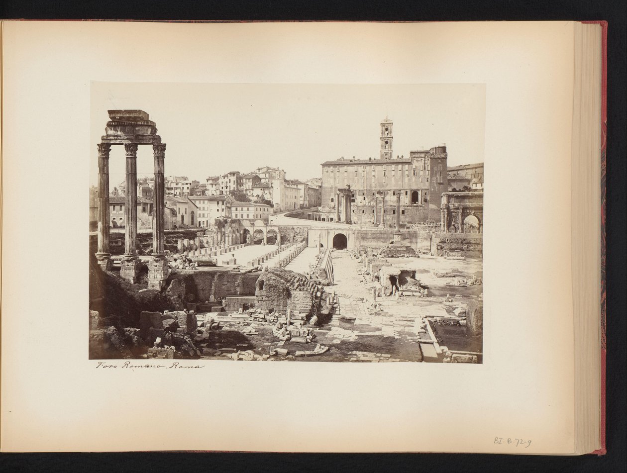 Gezicht op het Forum Romanum met de tempel van Castor en Pollux te Rome, Italië door Anonymous
