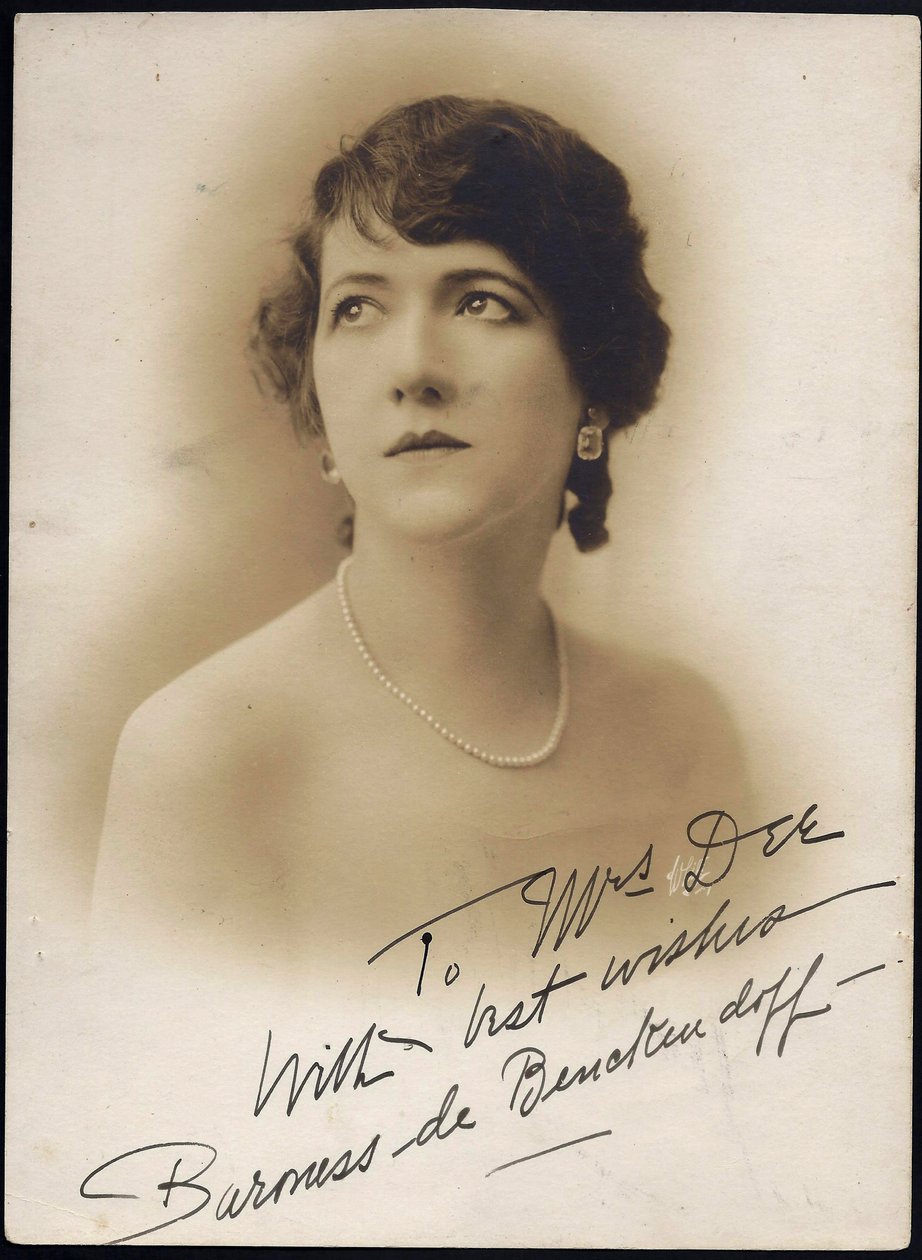 Moura Budberg - Barones Maria Ignatyevna Budberg (1891-1974), Anoniem. Fotografie, ca. 1930 door Anonymous Anonymous