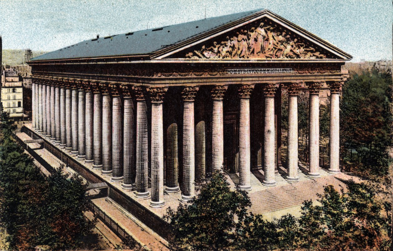 Parijs: buitenaanzicht van de Kerk van de Madeleine ontworpen door architect Pierre Alexandre Vignon (1763-1828). Foto uit 1920 in Artistiek Album van de stad Parijs. Privécollectie door Anonymous Anonymous