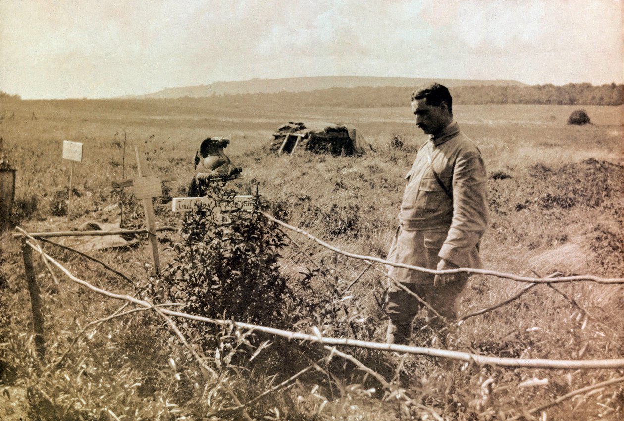 Foto uit een persoonlijk album van een infanterieluitenant tijdens de eerste maanden van de Eerste Wereldoorlog door Anonymous Anonymous