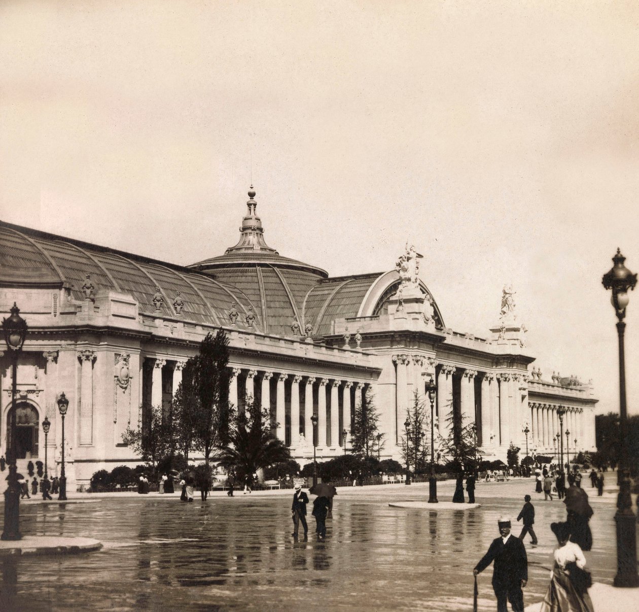 Wereldtentoonstelling van 1900 - Exposition Universelle de 1900 in Parijs: Le Grand Palais door Anonymous Anonymous