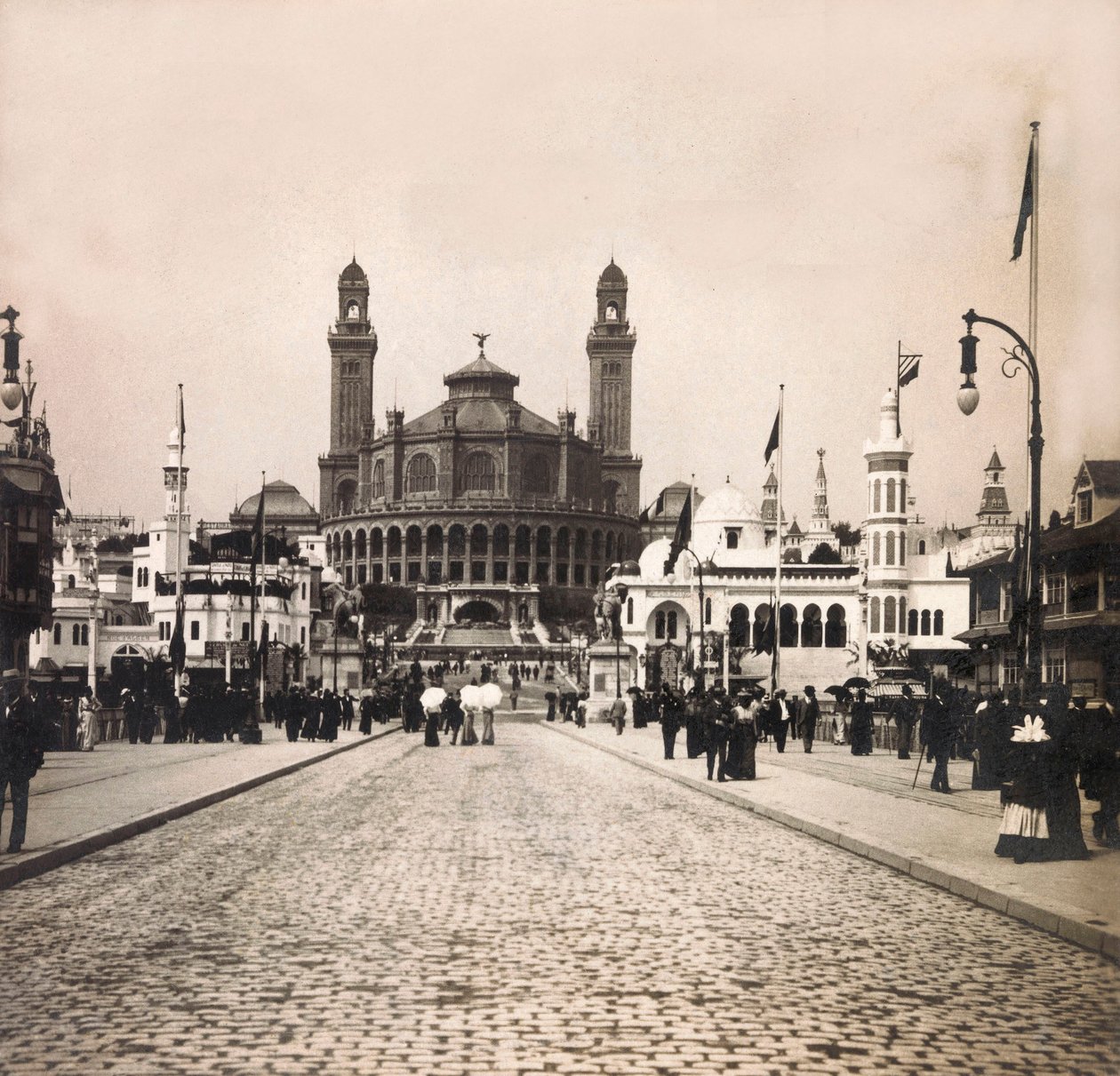Wereldtentoonstelling van 1900 in Parijs: Le Trocadero - Privécollectie door Anonymous Anonymous