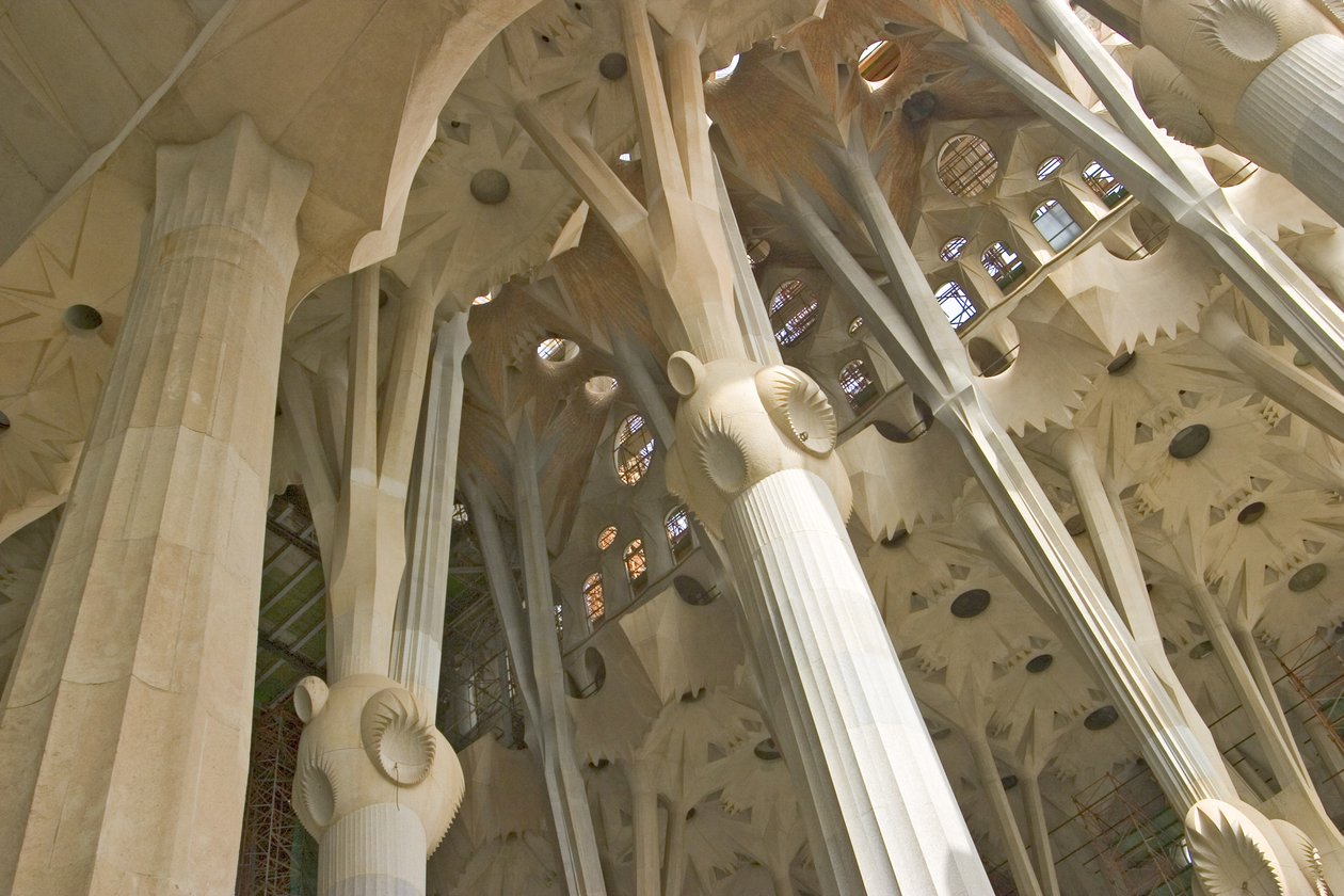 Plafond interieur door Antonio Gaudi