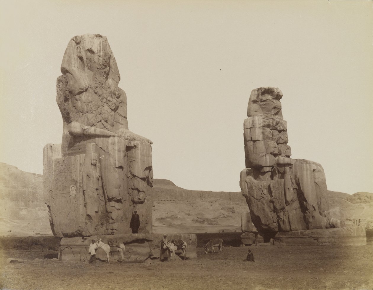 De Kolossen van Memnon door Antonio Beato