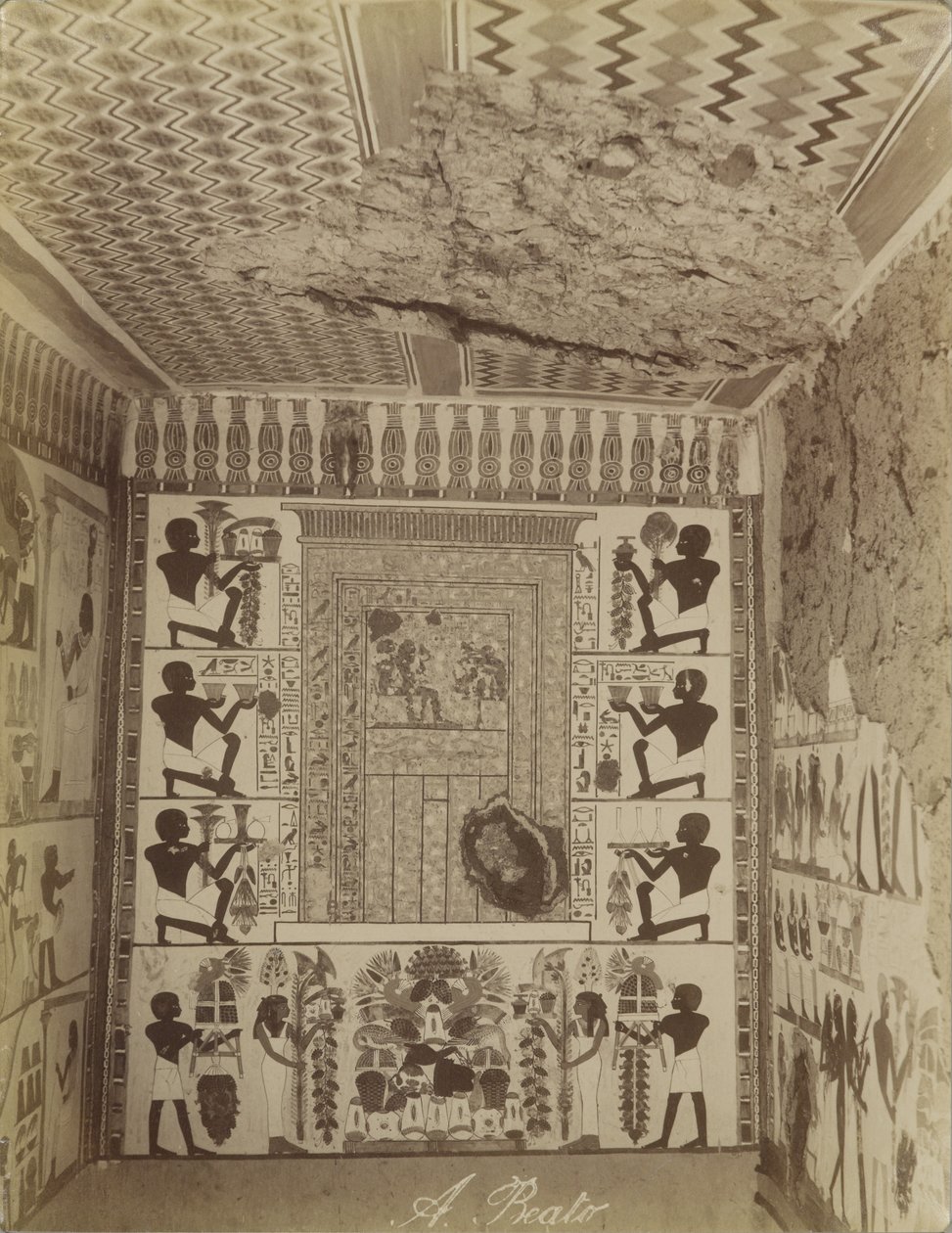 Graf van Nakht in Thebe, zicht op beschilderde muur en plafond van het graf door Antonio Beato