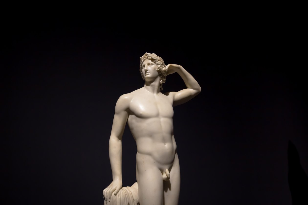 Apollo kroont zichzelf - 1782 door Antonio Canova