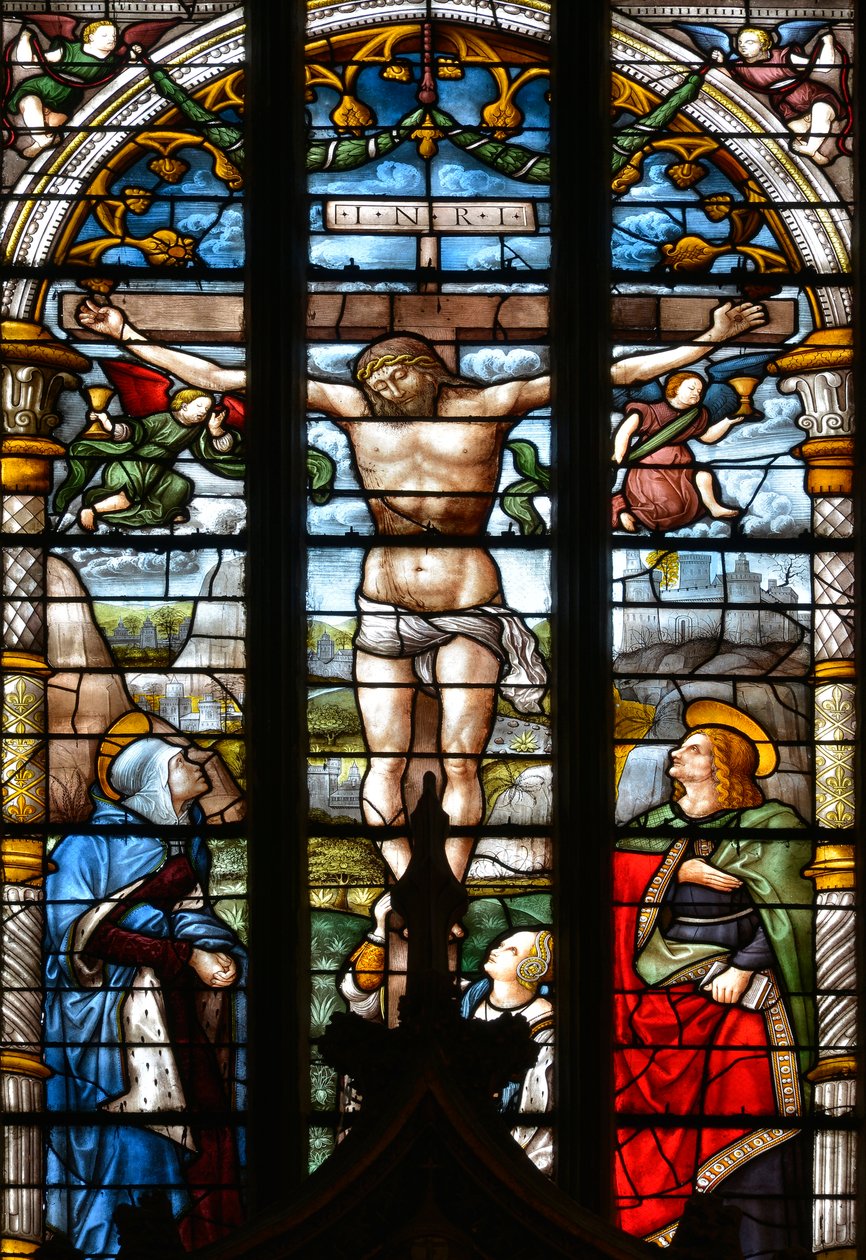 De Kruisiging, met de Maagd Maria, Sint Jan en Maria Magdalena aan de voet van het Kruis - Glas-in-lood in de kapel van het Heilig Sacrament, door Arnaud de Moles (1470-1520) voltooid in 1513 - Kathedraal Sainte Marie d