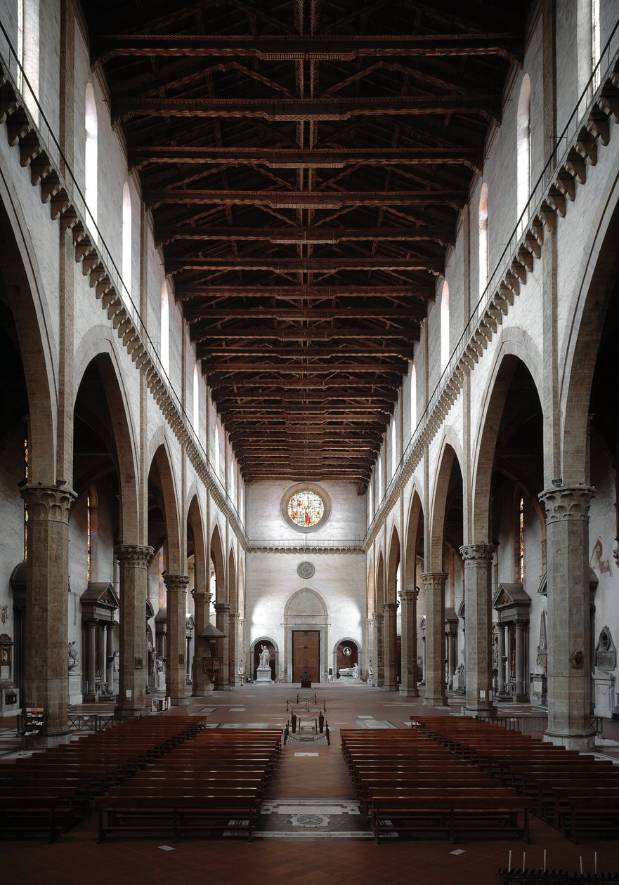 Renaissance: interieur van de Basiliek Santa Croce ontworpen door Arnolfo di Cambio (1245-1302/1310) 1294 Basiliek Santa Croce, Florence, Italië door Arnolfo di Cambio