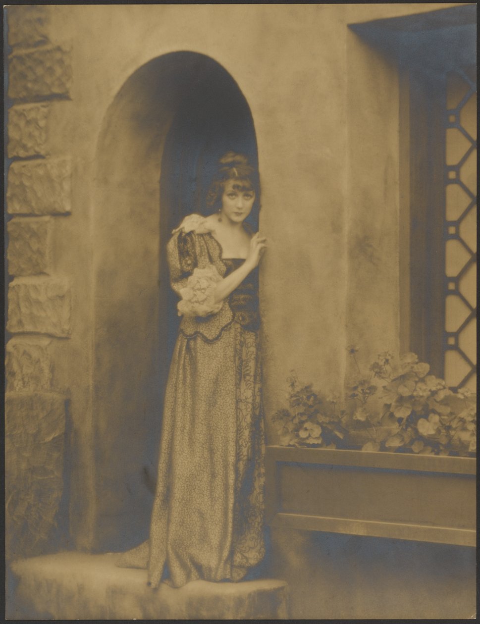Barbara La Marr door Arthur F. Kales