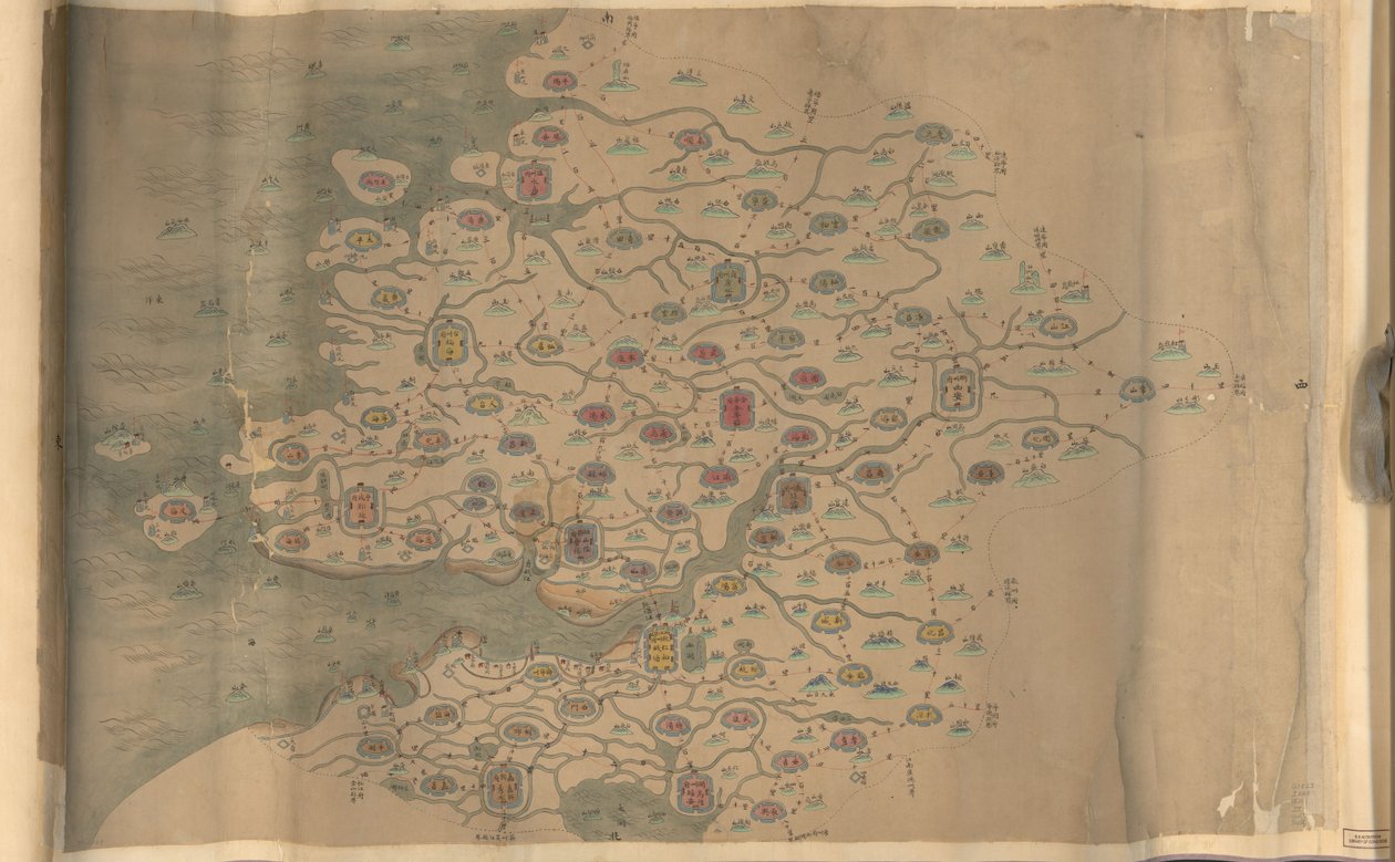 850.000. geleverd. Georiënteerd met het noorden aan de onderkant. Relief getoond picturaal. Picturale kaart. Pen-en-inkt en aquarel. Toont bergen, kustlijn, eilanden en wegen in de provincie Zhejiang. Hummel aankoop 1930, nr. 35. Ook beschikbaar via de Lib door Arthur W. Hummel