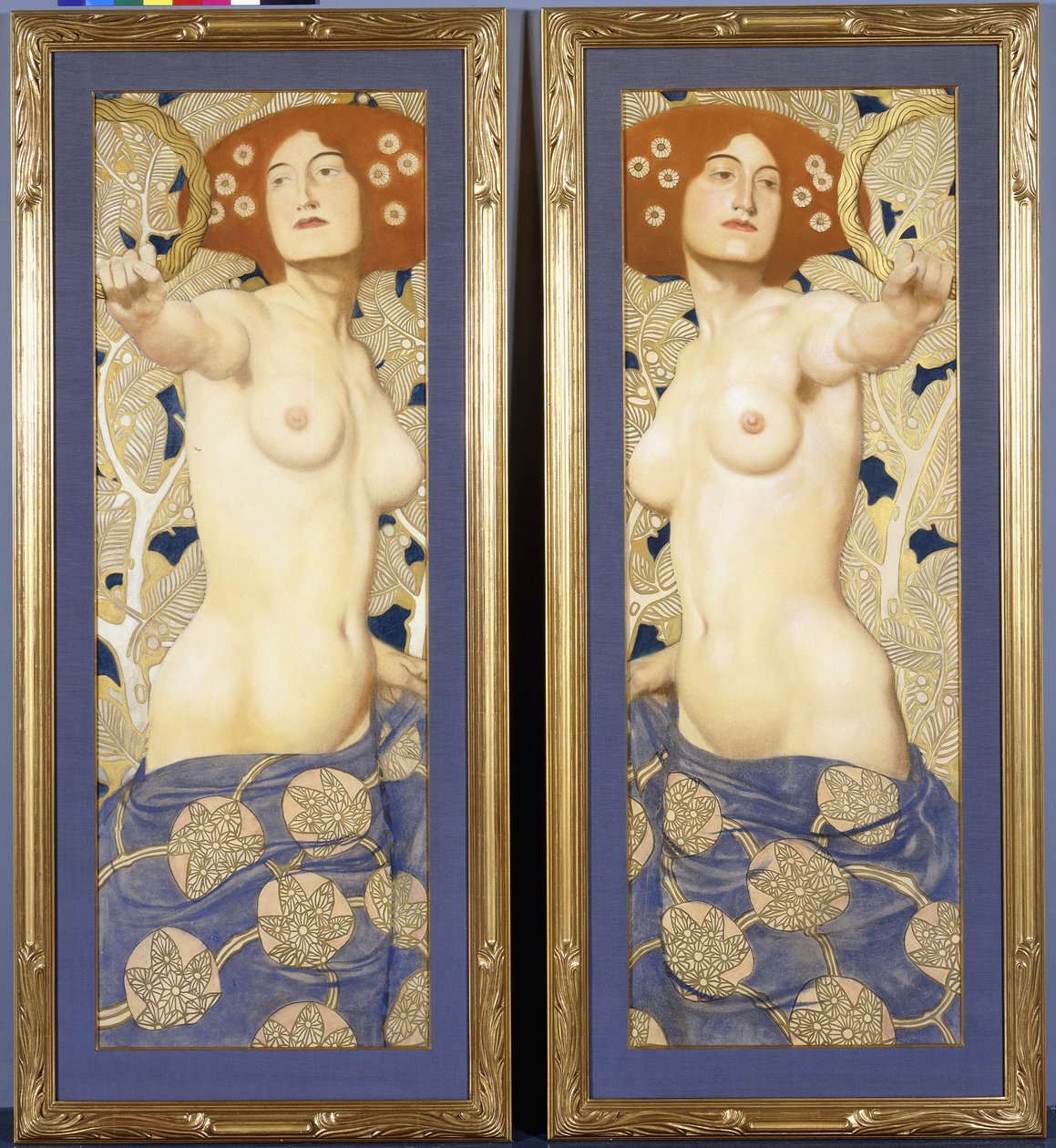 Een paar pastels op papier, die halfnaakte vrouwelijke figuren voorstellen, c.1900 door Austrian School
