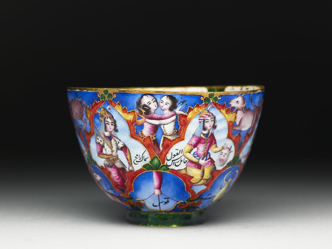 Kom met deksel, schotel en lepel met astrologische decoratie, begin 19e eeuw door Baqir