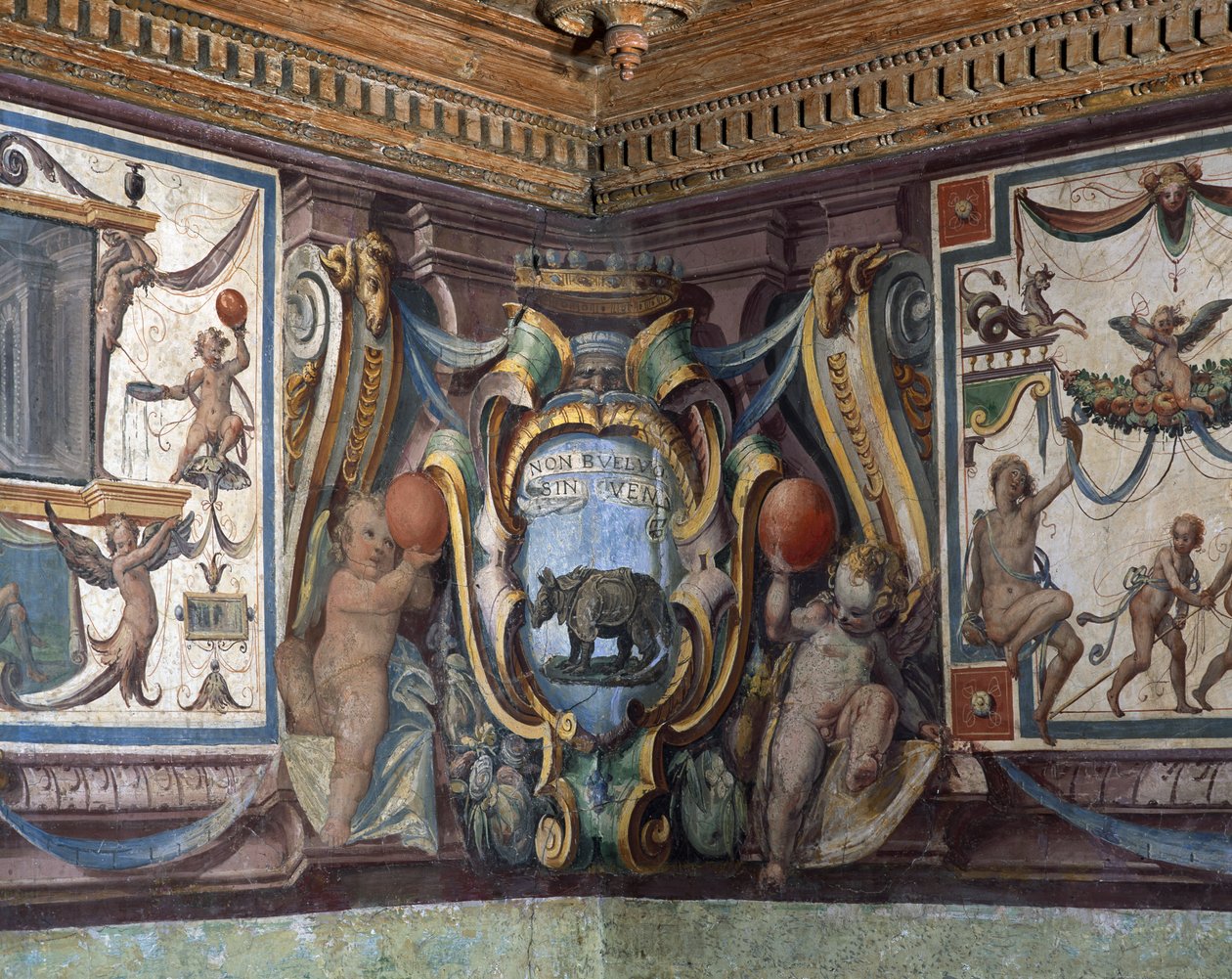 De Sala del Granduca di Toscana detail van de fries met de tekens van de dierenriem, de neushoorn (detail) door Bartolomeo Ammannati