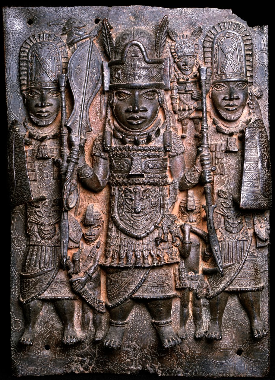 Krijger en begeleiders (brons) door Benin