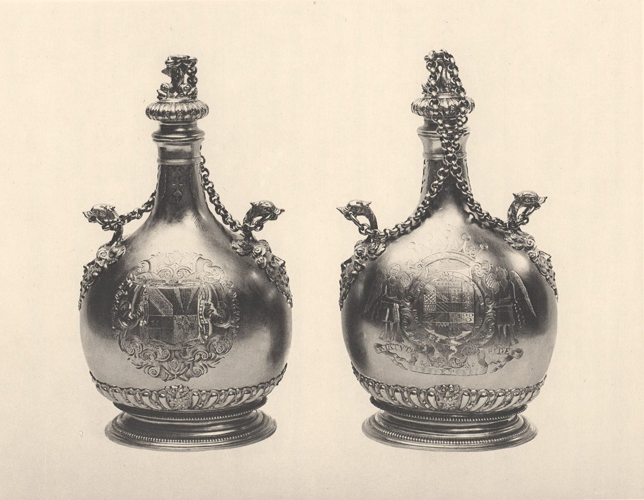 Paar William III pelgrimsflessen, ca. 1690 (verguld zilver) door Benjamin Bradford