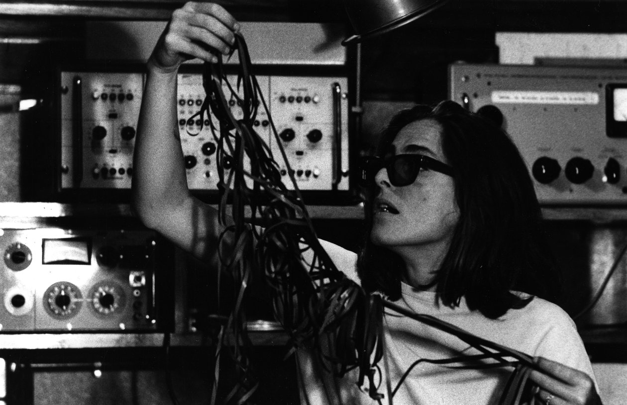 Beatriz FERREYRA door Bernard Perrine