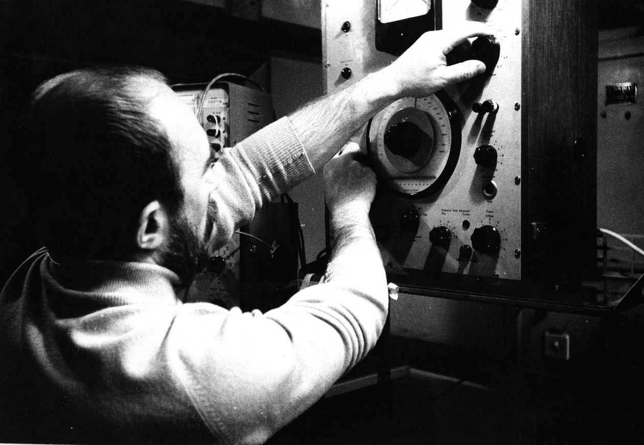 Bernard PARMEGIANI door Bernard Perrine