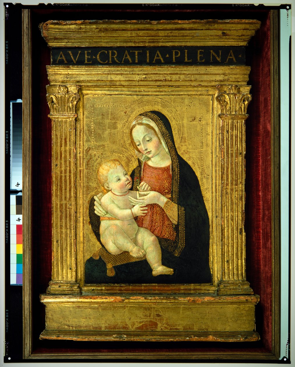 Madonna en Kind door Bernardino Fungai