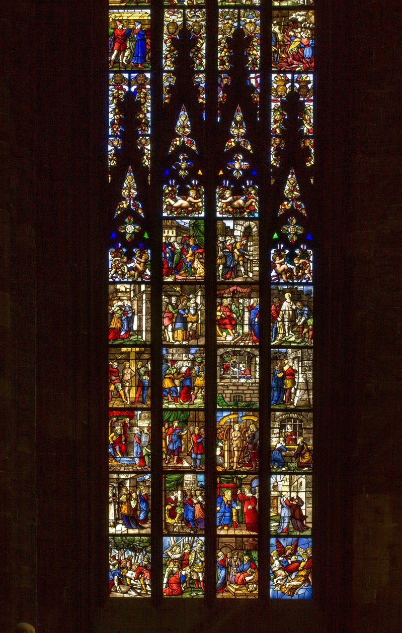Glas-in-loodraam met de Verhalen van de Heilige Catharina van Alexandrië, ontworpen door Biagio en Giuseppe Arcimboldi, linkerzijbeuk van de Dom van Milaan door Biagio & Arcimboldi Giuseppe Arcimboldi