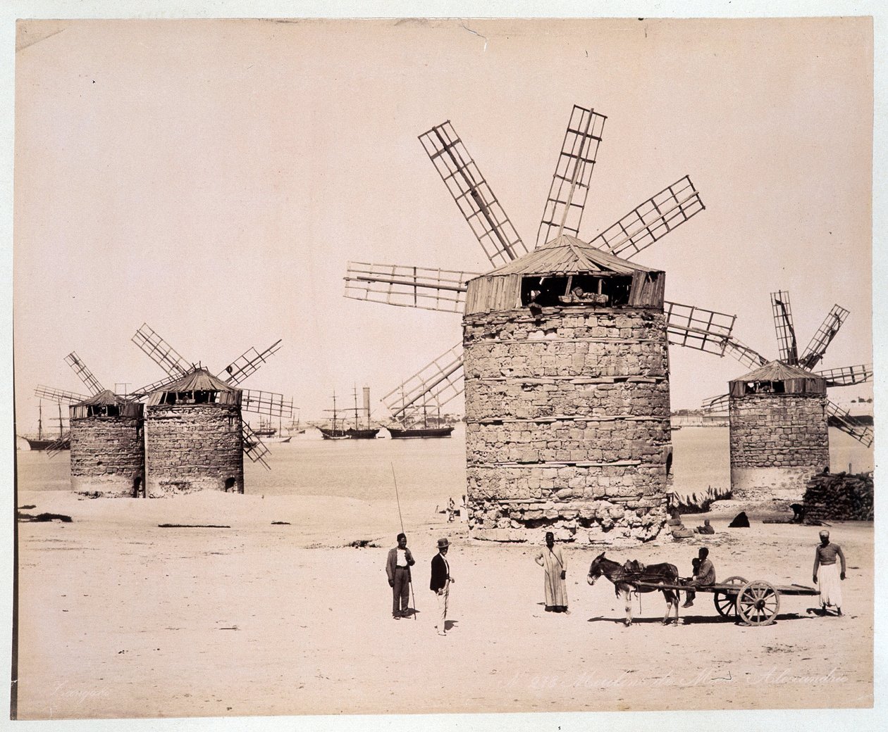 Molens in Alexandrië - fotografie door de gebroeders Zangali, eind 19e eeuw door Brothers Zangaki