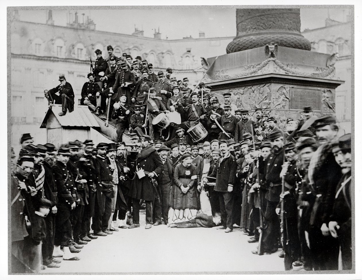 Federes voor de Vendome Kolom tijdens de Commune, 1871 door Bruno Braquehais
