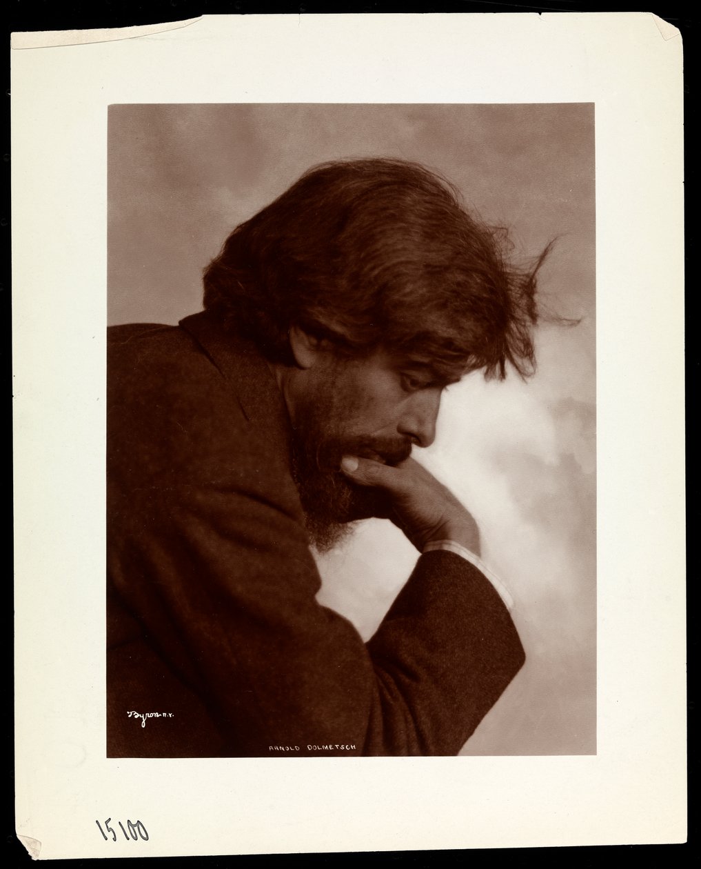 Arnold Dolmetsch, c.1902 door Byron Company