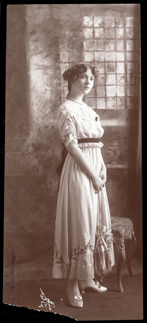 Portret van Ina Claire door Byron Company